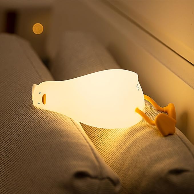 Beaupretty Silicone LED Duck Night Light, Rechargeable Bedside Night Lamp with Soft White Glow, Cute Nursery Room Nightlight for Boys and Bedroom Decor