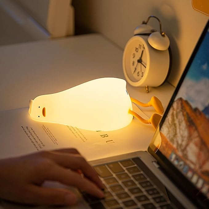 Beaupretty Silicone LED Duck Night Light, Rechargeable Bedside Night Lamp with Soft White Glow, Cute Nursery Room Nightlight for Boys and Bedroom Decor